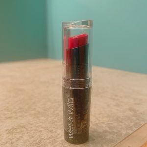 Wet N Wild Red Lipstick 💄